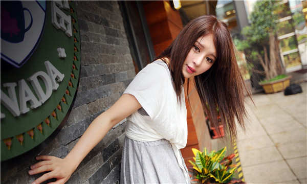 成武想找一个女性生孩子给报酬-｛找个女人生孩子多少钱｝